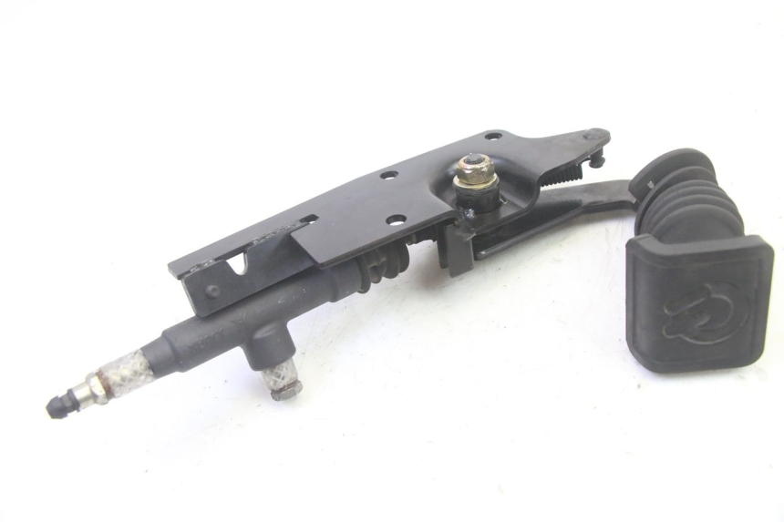 photo de BREMSPEDAL QUADRO 4 4D 350 (2015 - 2018)