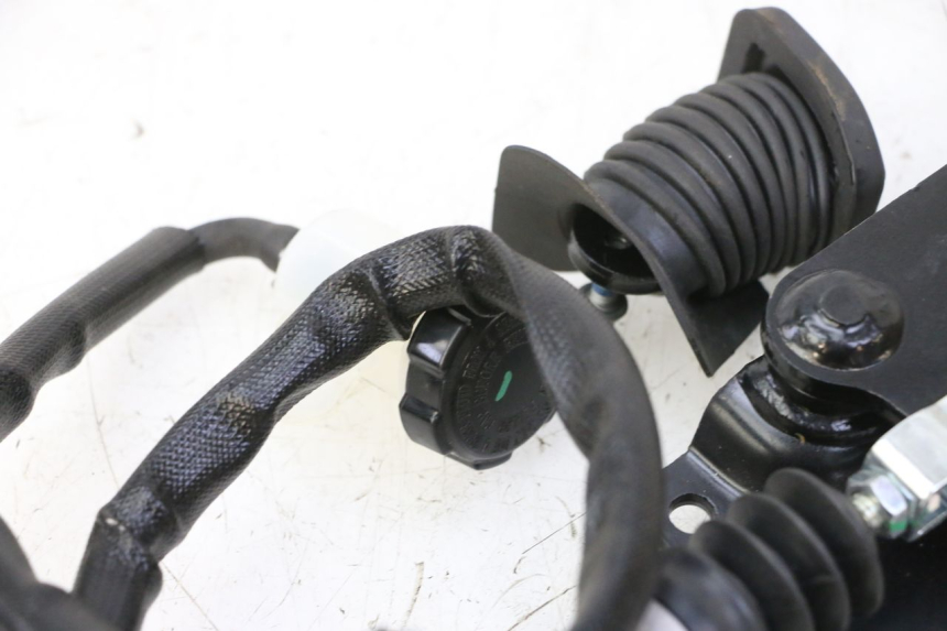 photo de BREMSPEDAL PIAGGIO MP3 HPE 310 (2024 - 2025)