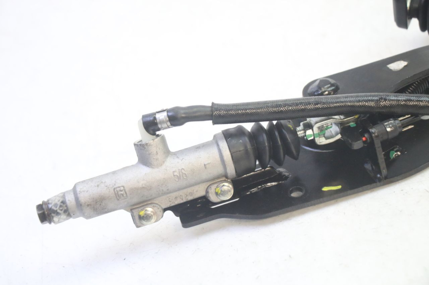 photo de BREMSPEDAL PIAGGIO MP3 HPE 350 (2018 - 2020) - Detailansicht des Bauteils