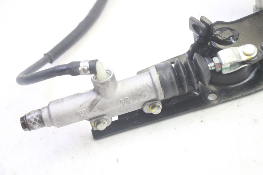 photo de BREMSPEDAL PIAGGIO MP3 500 (2016 - 2018) - Zoom auf Gebrauchszustand