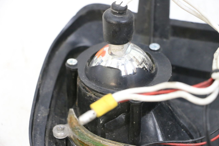 photo de VORDERSCHEINWERFER MBK BOOSTER SPIRIT 50 (2004 - 2017) - Details der Befestigungspunkte