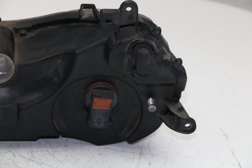 photo de SCHEINWERFER PIAGGIO CARNABY 125 (2007 - 2011)