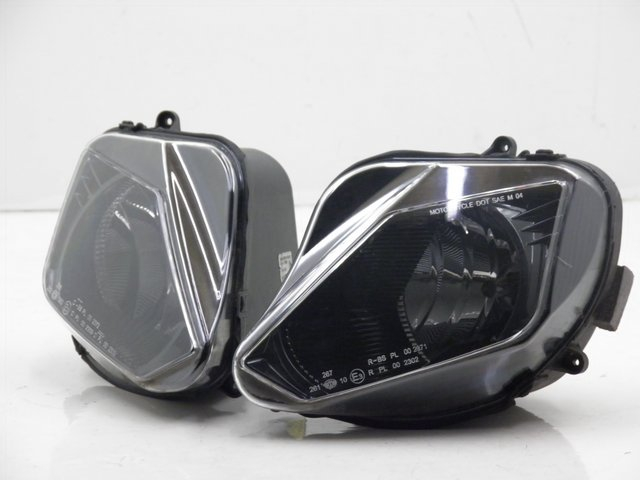 photo de SCHEINWERFER DERBI GP MAX 250 (2006 - 2008)