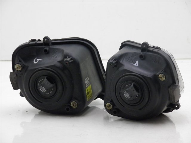 photo de SCHEINWERFER DERBI GP MAX 250 (2006 - 2008)