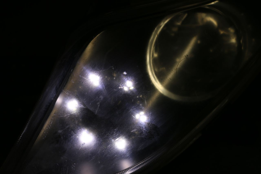 photo de RECHTER FRONTSCHEINWERFER KYMCO DINK STREET 125 (2009 - 2014)