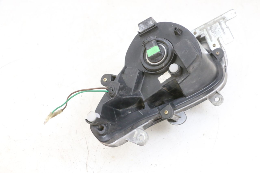 photo de SCHEINWERFER RECHTS SYM GTS EVO 125 (2009 - 2013) - Details der Befestigungspunkte