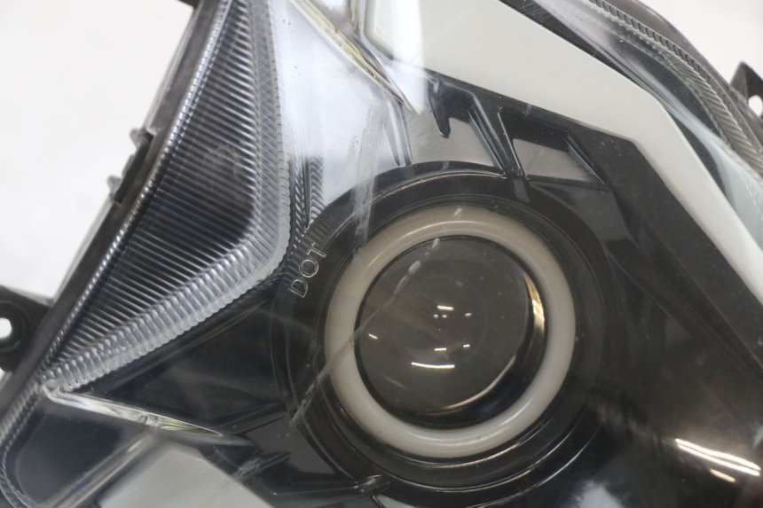 photo de SCHEINWERFER EBROH BRAVO GLE 1 (2020 - 2024)