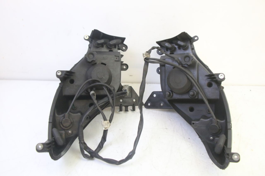photo de VORDERSCHEINWERFER HONDA FES S-WING SWING ABS 125 (2007 - 2015)