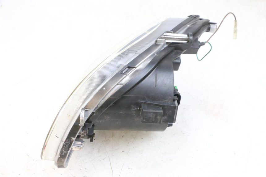 photo de SCHEINWERFER LINKS SYM GTS EVO 125 (2009 - 2013) - Oberflächenzustand und Material