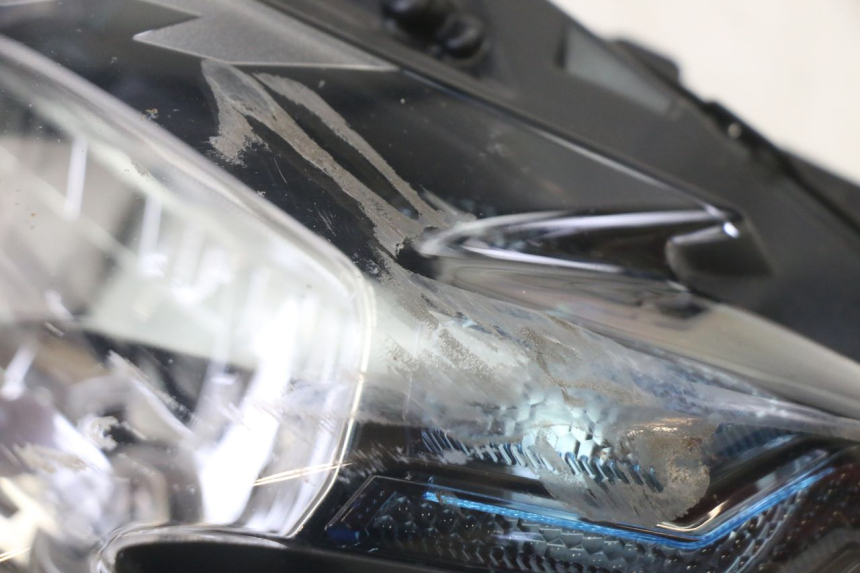 photo de SCHEINWERFER SUZUKI GSR 750 (2011 - 2017)