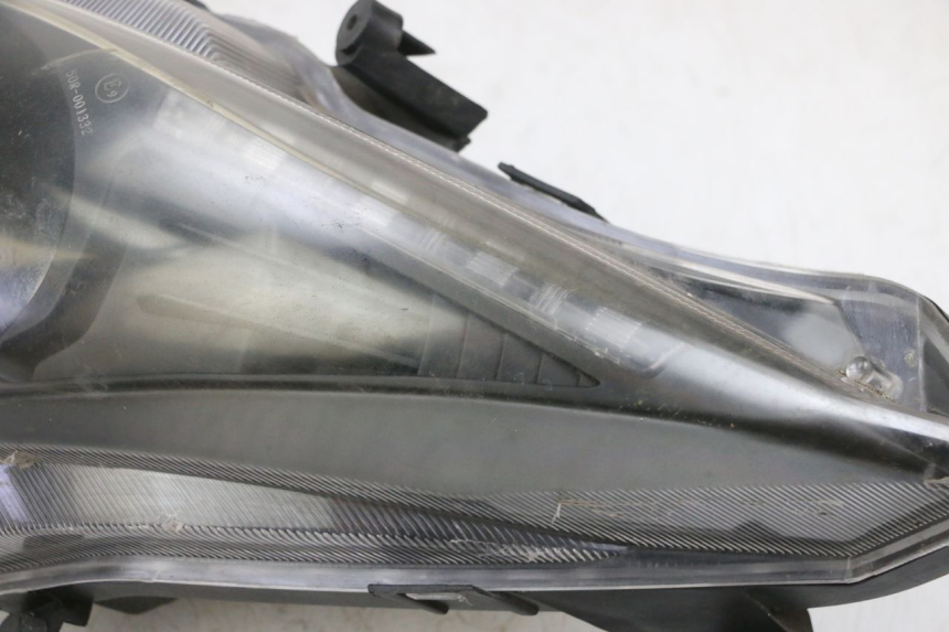 photo de SCHEINWERFER JM MOTORS GTS 125 (2015 - 2019) - Weitere Ansicht des Artikels