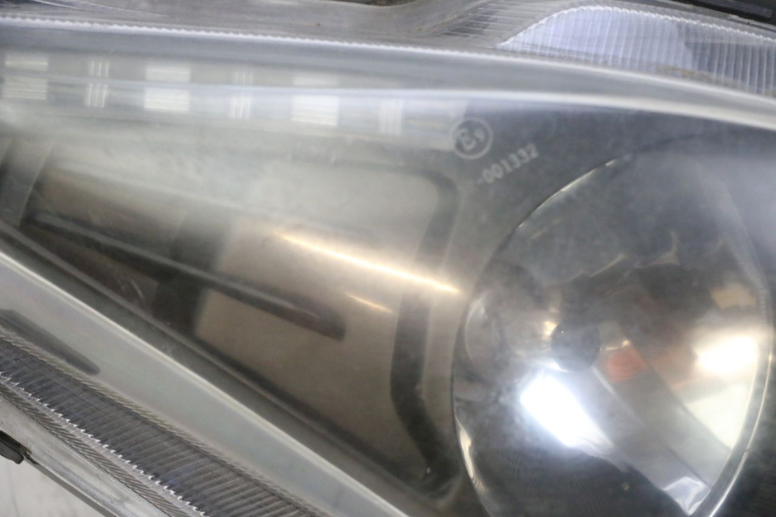 photo de SCHEINWERFER JM MOTORS GTS 125 (2015 - 2019) - Alternativer Blickwinkel