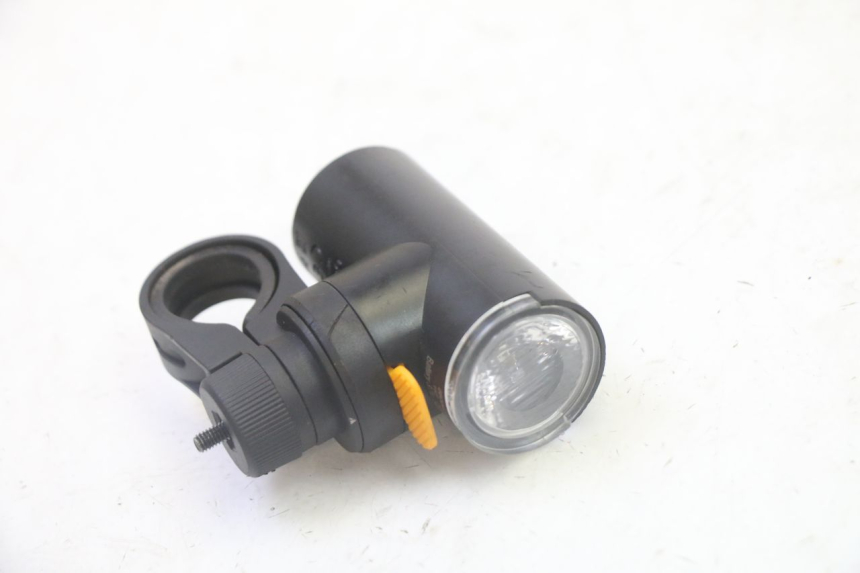 photo de SCHEINWERFER HITWAY H5 1