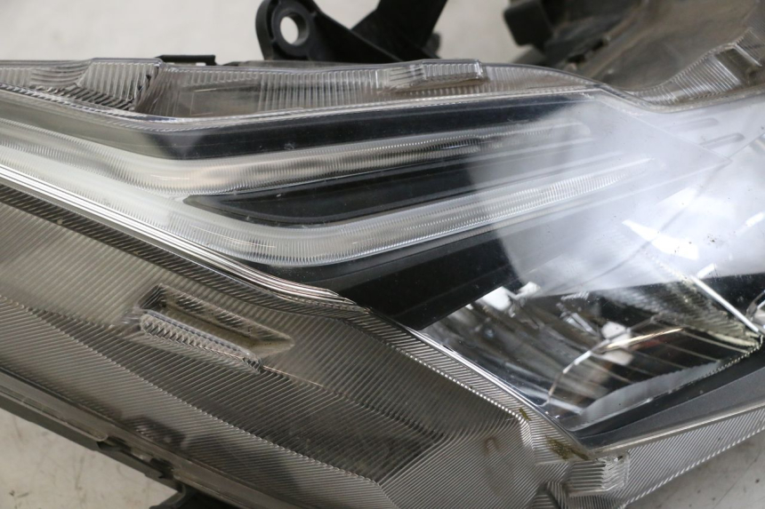 photo de SCHEINWERFER HONDA FORZA 125 (2015 - 2016)