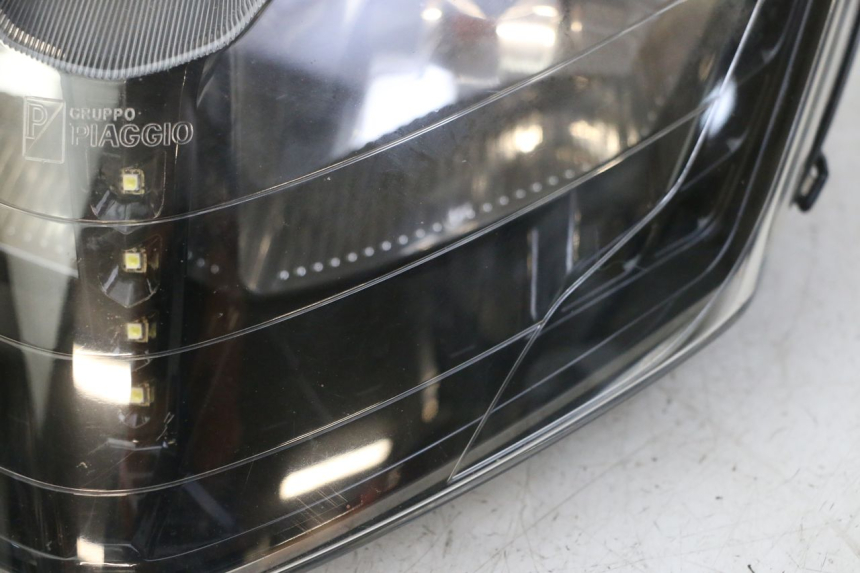 photo de SCHEINWERFER PIAGGIO IE MP3 YOURBAN 300 (2011 - 2016)