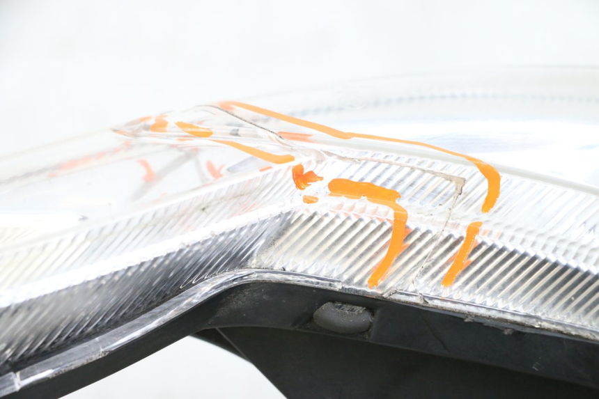 photo de VORDERSCHEINWERFER PEUGEOT KISBEE 4T 50 (2010 - 2017) - Zoom auf Komponenten