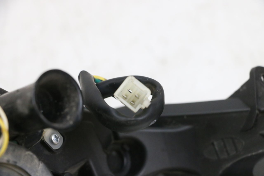 photo de VORDERSCHEINWERFER PEUGEOT KISBEE 4T 50 (2010 - 2017)