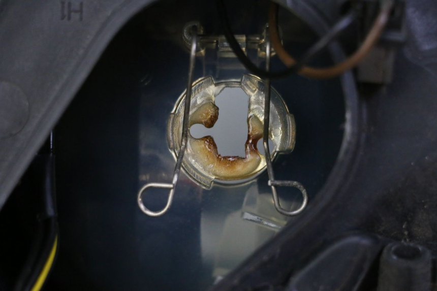 photo de SCHEINWERFER PIAGGIO MP3 500 (2011 - 2015)