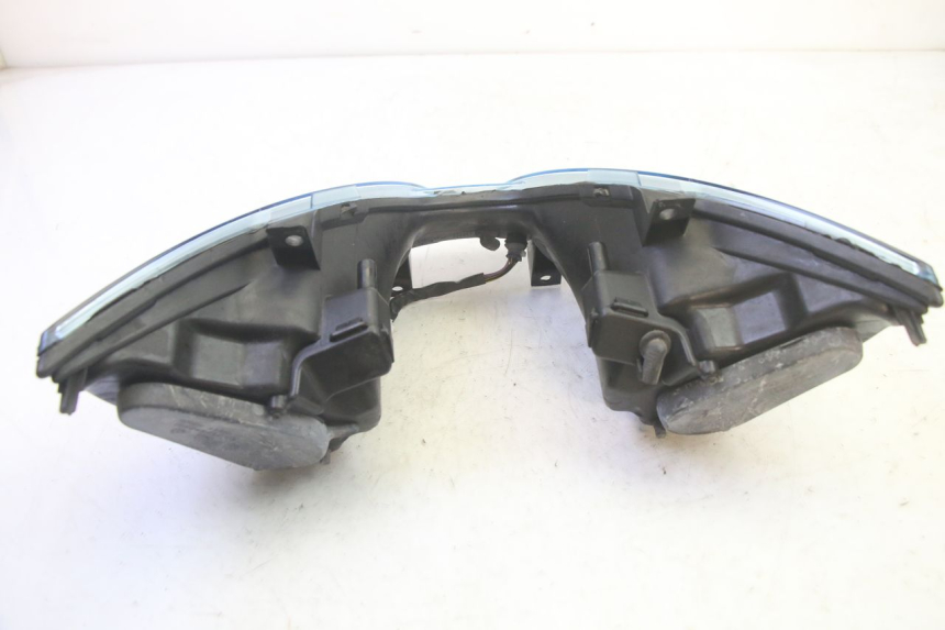 photo de SCHEINWERFER PIAGGIO MP3 RL 250 (2007 - 2010) - Gesamtansicht des Produkts