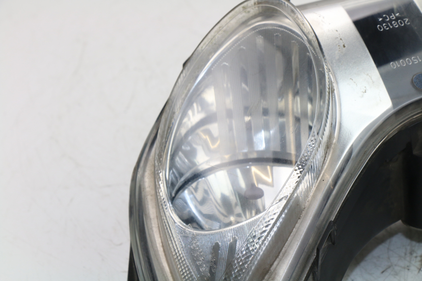 photo de SCHEINWERFER PIAGGIO CARNABY 125 (2007 - 2011)