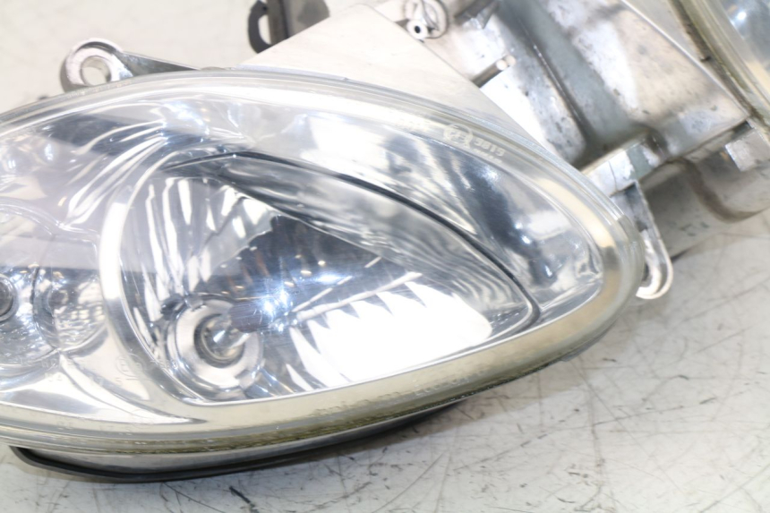 photo de SCHEINWERFER PIAGGIO X9 125 (2000 - 2003)