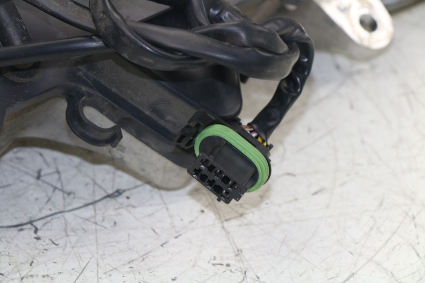 photo de SCHEINWERFER PIAGGIO X9 125 (2000 - 2003)