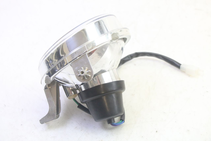 photo de SCHEINWERFER EFUN PUSA 1 - Alternative Perspektive