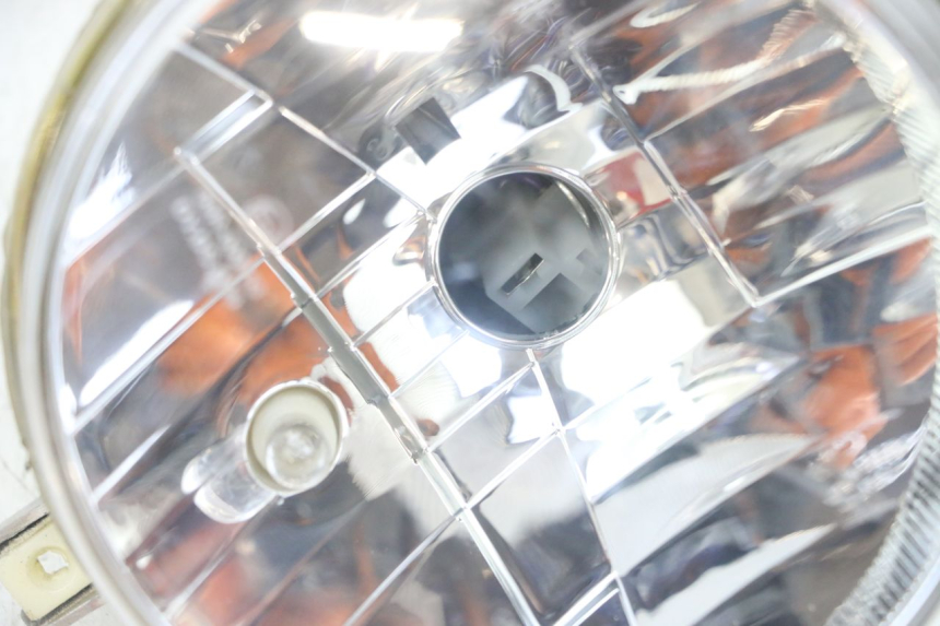 photo de SCHEINWERFER EFUN PUSA 1 - Oberflächenzustand und Material