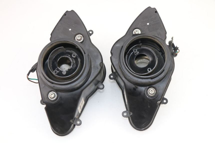 photo de SCHEINWERFER RIEJU RS3 50 (2010 - 2018)