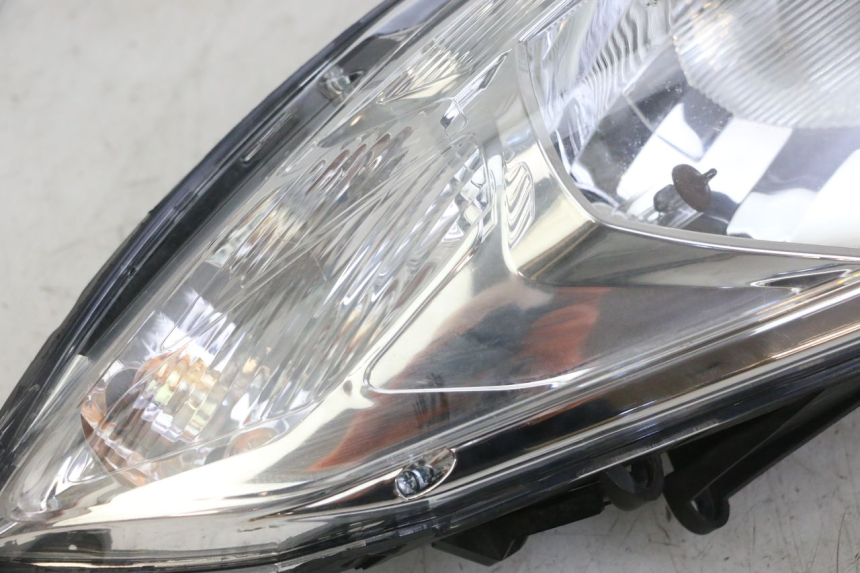 photo de SCHEINWERFER PEUGEOT SATELIS 125 (2013 - 2018)