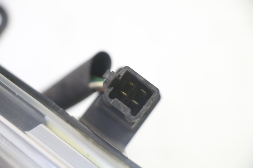 photo de SCHEINWERFER PEUGEOT SATELIS 125 (2006 - 2009)