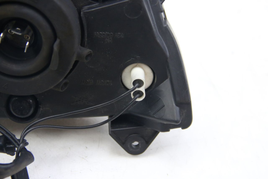 photo de VORDERSCHEINWERFER SUZUKI SIXTEEN 125 (2008 - 2010)