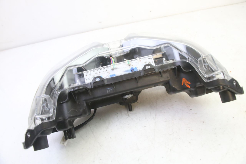 photo de SCHEINWERFER YAMAHA XMAX X-MAX 125 (2021 - 2025)