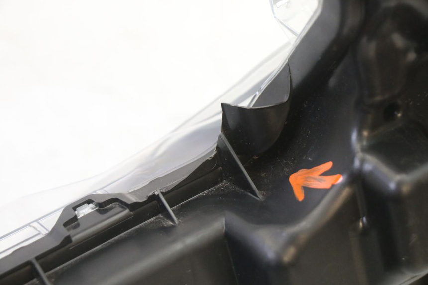 photo de SCHEINWERFER YAMAHA XMAX X-MAX 125 (2021 - 2025)