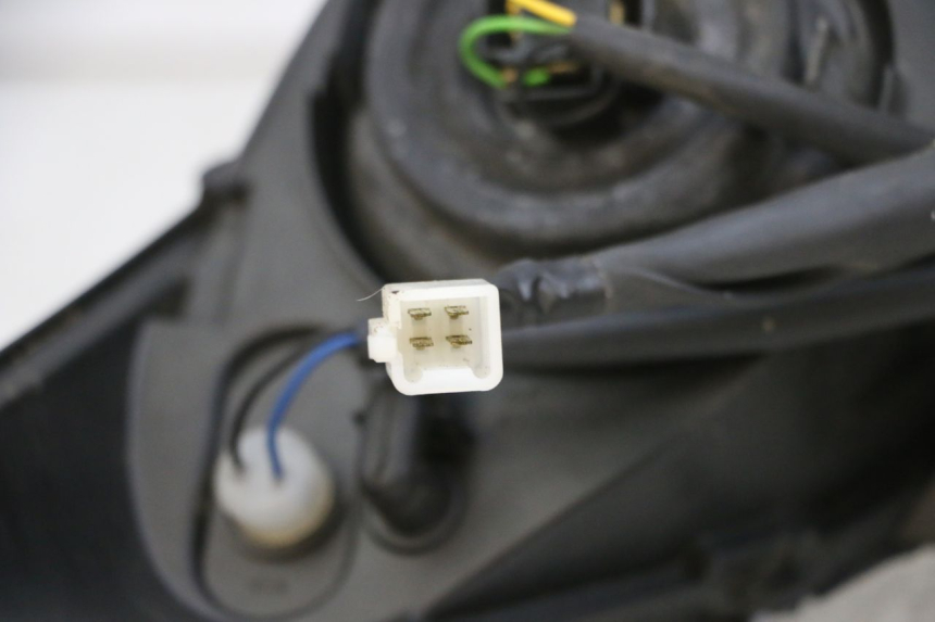 photo de VORDERSCHEINWERFER YAMAHA XMAX X-MAX 125 (2006 - 2009) - Alternative Perspektive