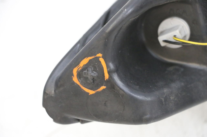 photo de VORDERSCHEINWERFER PIAGGIO XEVO - X EVO 125 (2007 - 2016) - Oberflächenzustand und Material