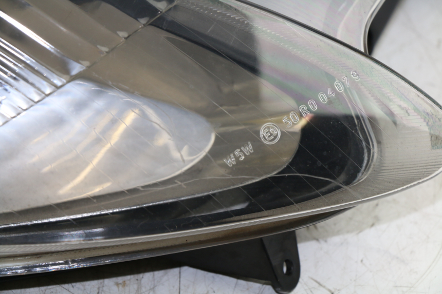 photo de VORDERSCHEINWERFER YAMAHA YP MAJESTY 125 (2002 - 2006)