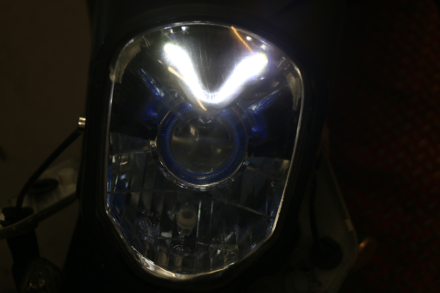 photo de SCHEINWERFER YAMASAKI MSX 50 (2013 - 2022)