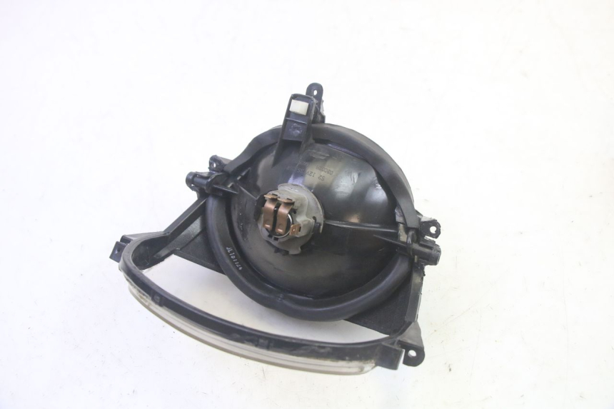 photo de VORDERSCHEINWERFER PIAGGIO ZIP 4T 50 (2018 - 2020) - Details der Befestigungspunkte