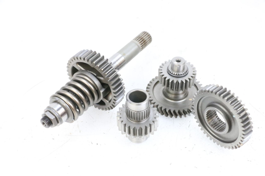 photo de GETRIEBE ANTRIEB SUZUKI BURGMAN EXECUTIVE ABS 650 (2006 - 2012) - Details der Befestigungspunkte