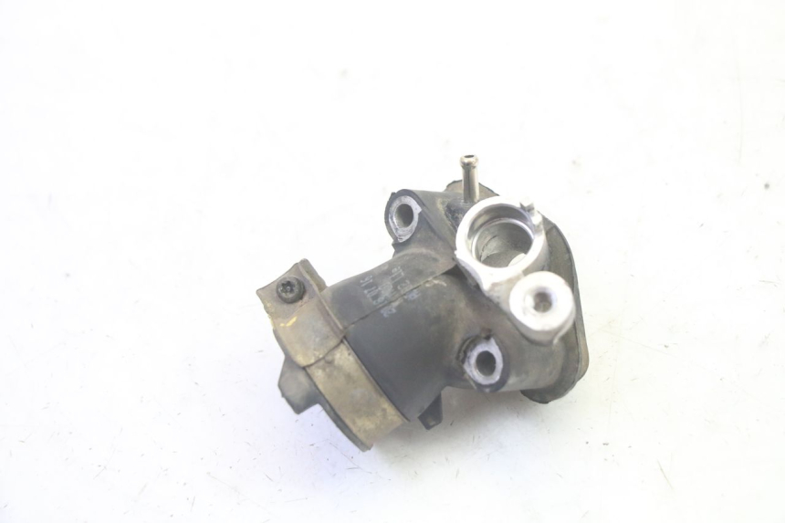 photo de ANSAUGSTUTZEN KYMCO AGILITY 16+ 4T 50 (2018 - 2023) - Detailansicht des Bauteils