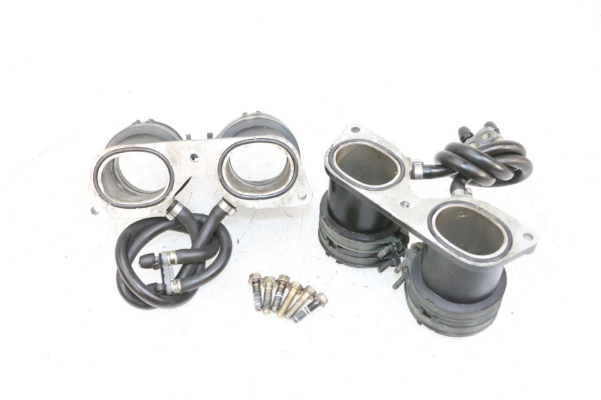 photo de ANSAUGSTUTZEN MV AGUSTA BRUTALE R WALLY 910 (2008 - 2008) - Alternative Perspektive