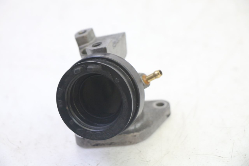 photo de ANSAUGSTUTZEN SUZUKI BURGMAN 125 (2007 - 2014)