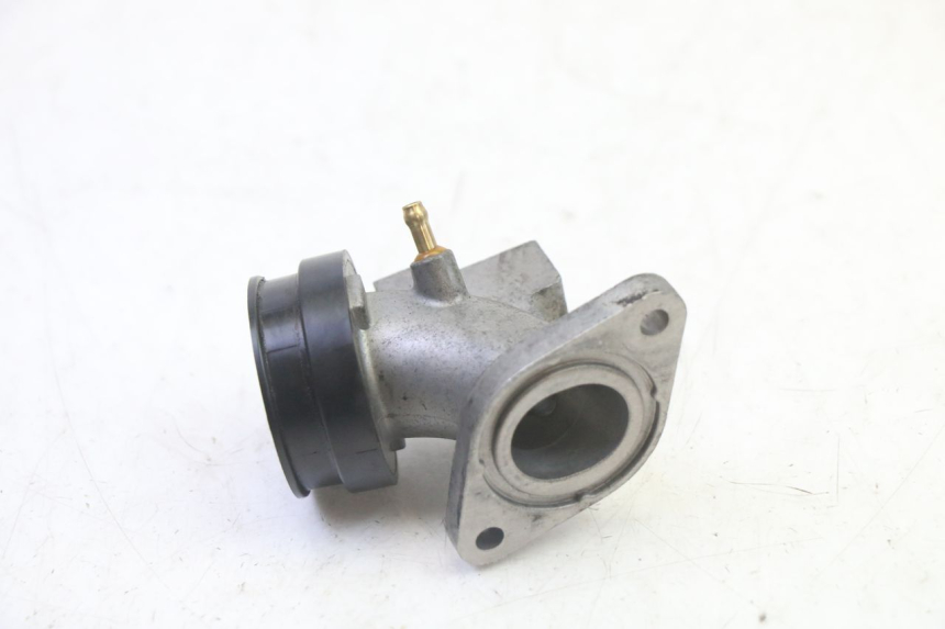 photo de ANSAUGSTUTZEN SUZUKI BURGMAN 125 (2007 - 2014)