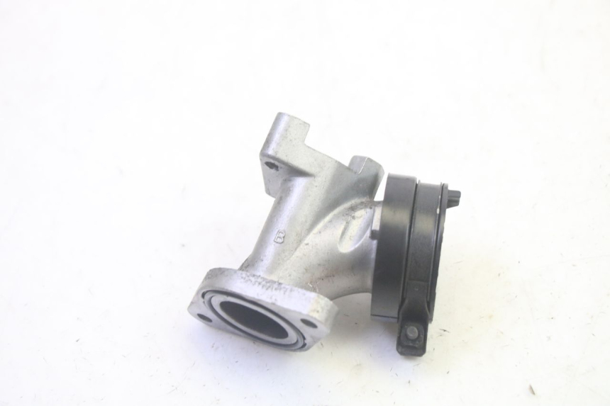 photo de ANSAUGSTUTZEN SUZUKI BURGMAN 125 (2007 - 2014) - Technische Nahaufnahme