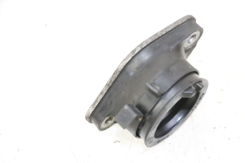 photo de ANSAUGSTUTZEN HONDA CBF 125 (2009 - 2015)