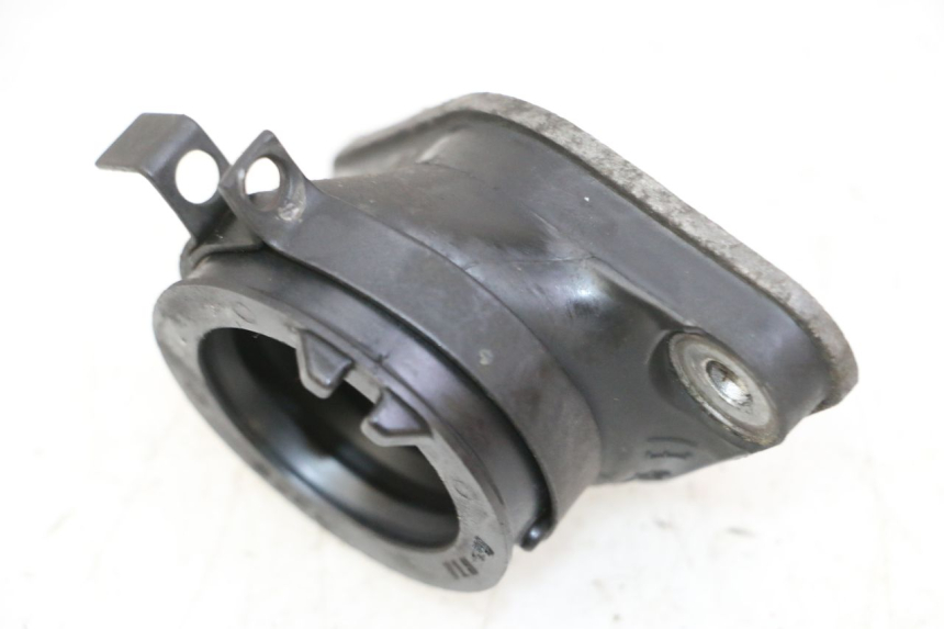 photo de ANSAUGSTUTZEN HONDA CBF 125 (2009 - 2015)