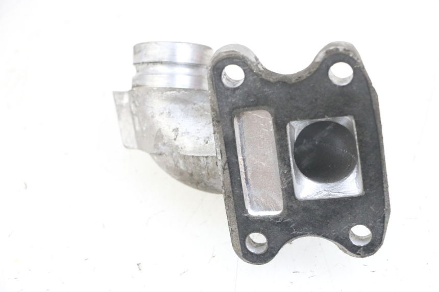 photo de ANSAUGSTUTZEN PEUGEOT VIVACITY 100 (1999 - 2008) - Detailansicht des Bauteils