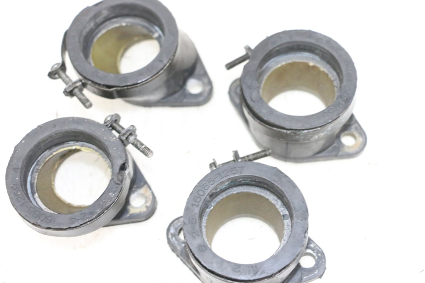 photo de ANSAUGSTUTZEN KAWASAKI ZR 7 750 (1999 - 2001) - Technische Nahaufnahme