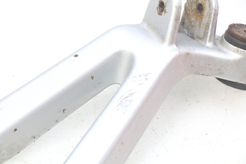 photo de FUSSRASTEN HALTEPLATTEN HINTEN RECHT HONDA CBR RR FIREBLADE 900 (1992 - 1994)